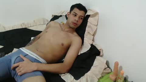 jeampier_sexy online show from January 13, 2025, 3:45 am