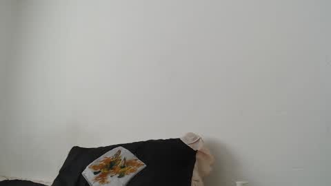 jeampier_sexy online show from February 7, 2025, 7:06 pm