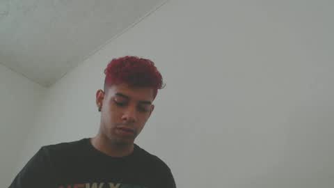 jeampier_sexy online show from February 11, 2025, 6:55 pm
