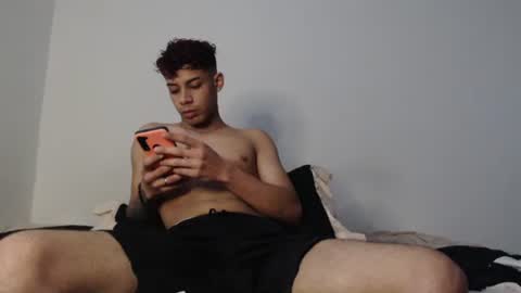 jeampier_sexy online show from March 12, 2025, 11:01 pm