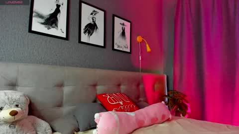 jean_hilll online show from January 19, 2026, 1:09 am