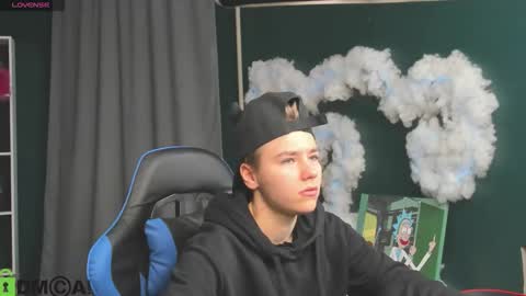 jean_wilsons online show from September 30, 2025, 10:20 am