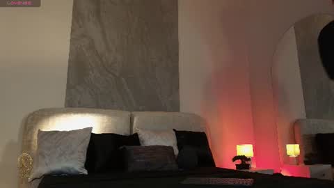 Jean Colleman online show from June 20, 2026, 12:25 am