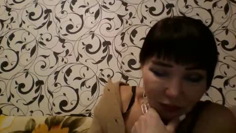 JeaneDavis online show from December 22, 2024, 6:26 pm