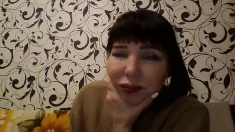 JeaneDavis online show from January 7, 2025, 2:19 pm