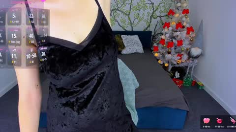 jeanniefox_ online show from December 30, 2024, 7:48 am