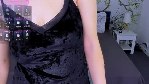 jeanniefox_ online show from January 15, 2025, 7:26 am