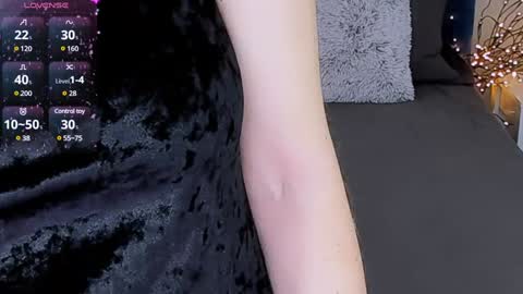 jeanniefox_ online show from January 31, 2025, 8:11 am