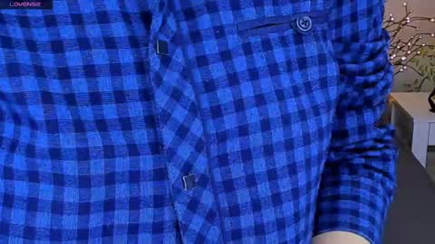 jeanniefox_ online show from February 22, 2025, 1:57 pm