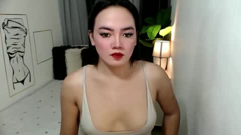 Jeanwants2play online show from November 11, 2025, 9:48 pm