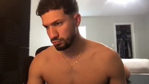 jeanwhitebianco online show from December 5, 2025, 2:58 pm