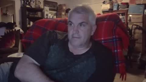 Snapshot of jecko71 chatting on February 8, 2026, 2:04 am dadbody71 online show from February 8, 2026, 2:04 am
