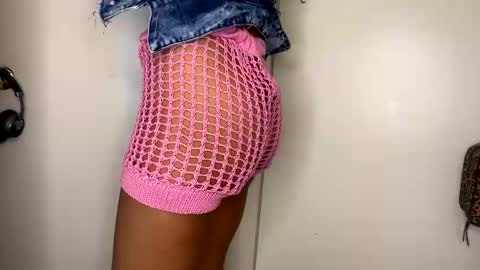 jeddahdolly online show from January 12, 2025, 4:08 pm