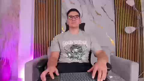 Snapshot of jeffdaltton chatting on September 13, 2025, 12:49 pm Jeff online show from September 13, 2025, 12:49 pm