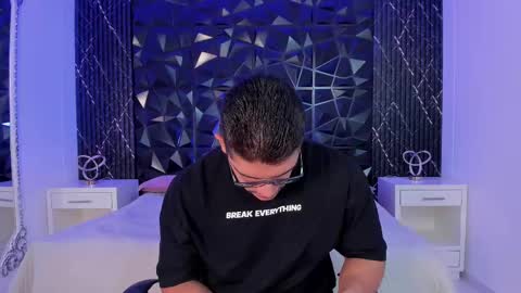 Snapshot of jeffdaltton chatting on October 8, 2025, 8:17 pm Jeff online show from October 8, 2025, 8:17 pm