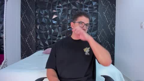 Snapshot of jeffdaltton chatting on October 16, 2025, 8:10 pm Jeff online show from October 16, 2025, 8:10 pm