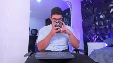 Jeff online show from December 13, 2025, 8:14 pm