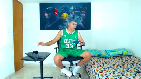 jeffer21_hot online show from January 16, 2025, 4:07 am