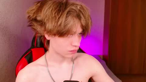 Snapshot of jeffreyue chatting on October 29, 2025, 4:53 pm Jeffrey online show from October 29, 2025, 4:53 pm