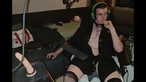 Snapshot of jeffstarckmann chatting on October 5, 2025, 6:06 pm jeffstarckmann online show from October 5, 2025, 6:06 pm