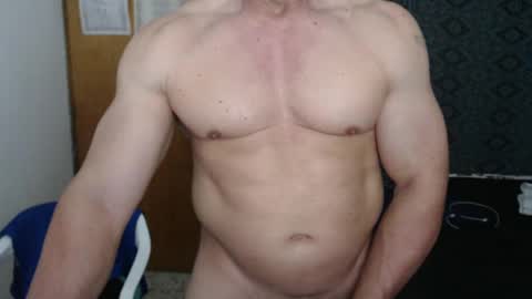 Snapshot of jefmuscletw chatting on September 30, 2025, 4:12 pm brayam online show from September 30, 2025, 4:12 pm