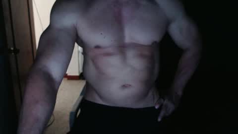 Snapshot of jefmuscletw chatting on October 9, 2025, 12:47 pm brayam online show from October 9, 2025, 12:47 pm