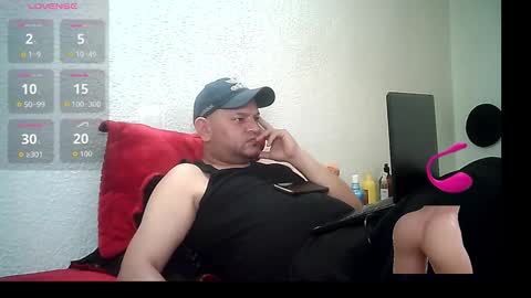 jeicof_ online show from October 6, 2025, 11:02 pm
