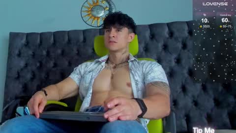 Snapshot of jeins_carter chatting on December 16, 2024, 5:00 pm JC online show from December 16, 2024, 5:00 pm