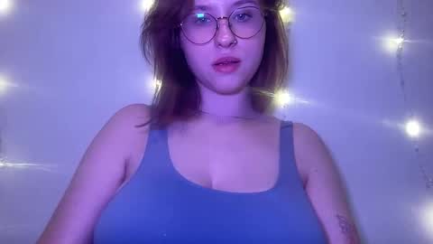 Snapshot of jelly_gum chatting on December 18, 2024, 3:33 pm Inna online show from December 18, 2024, 3:33 pm