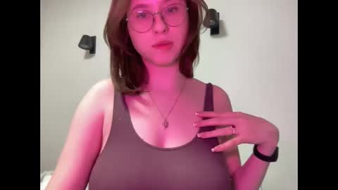 Snapshot of jelly_gum chatting on March 3, 2025, 3:09 pm Inna online show from March 3, 2025, 3:09 pm