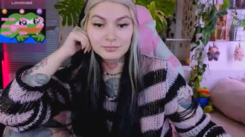 Jelya online show from October 18, 2025, 11:33 am