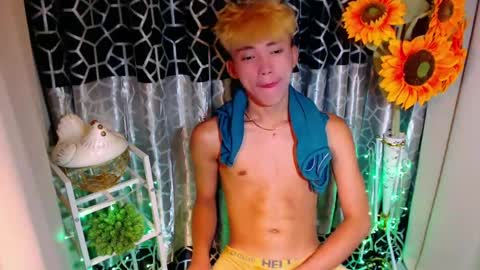 Snapshot of jemart_urnaughtboy chatting on June 19, 2026, 1:04 pm jemart_urnaughtboy online show from June 19, 2026, 1:04 pm