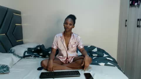 Snapshot of jemimaaam chatting on June 6, 2026, 5:01 am Jemmi online show from June 6, 2026, 5:01 am