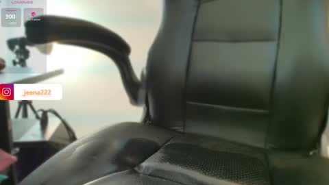 Snapshot of jenaa_ chatting on February 27, 2025, 3:05 pm JEENA online show from February 27, 2025, 3:05 pm