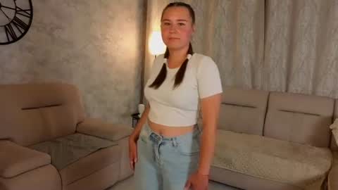 Snapshot of jenellhovden chatting on July 24, 2026, 6:17 pm Shelly online show from July 24, 2026, 6:17 pm