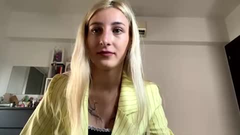 Joani online show from July 13, 2026, 3:26 pm