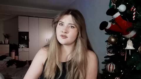 I am Lily ntmuCan we hit 10 Thumbs Up online show from February 4, 2026, 8:47 pm