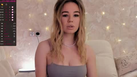 Snapshot of jeniferji chatting on October 10, 2025, 3:16 am EvaSileZ online show from October 10, 2025, 3:16 am