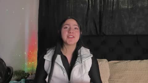 Snapshot of jeniferpowell_nm chatting on October 18, 2025, 7:03 pm jeniferpowell_nm online show from October 18, 2025, 7:03 pm