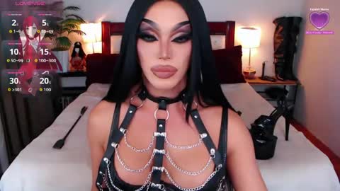 Queen Jenifer online show from May 31, 2026, 6:20 pm