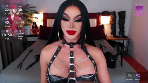Snapshot of jenifers_body chatting on July 26, 2026, 4:53 am Queen Jenifer online show from July 26, 2026, 4:53 am