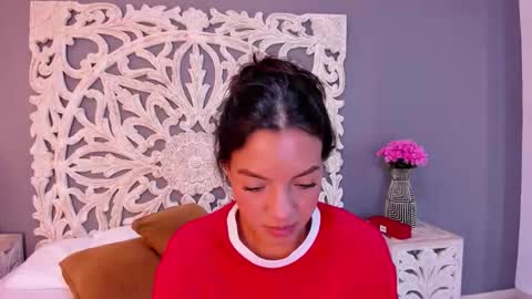 Snapshot of jenifferlopez_ chatting on October 15, 2025, 5:57 pm Samanta online show from October 15, 2025, 5:57 pm
