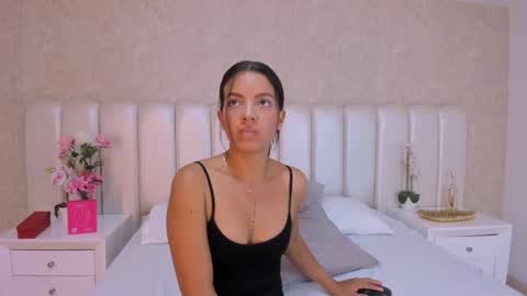 Snapshot of jenifferlopez_ chatting on October 23, 2025, 6:39 pm Samanta online show from October 23, 2025, 6:39 pm