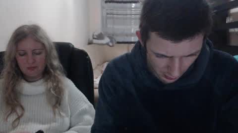 Snapshot of jenisandpeter chatting on January 28, 2025, 5:03 pm JenisAndPeter online show from January 28, 2025, 5:03 pm