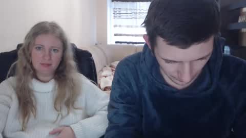 Snapshot of jenisandpeter chatting on January 31, 2025, 11:24 am JenisAndPeter online show from January 31, 2025, 11:24 am