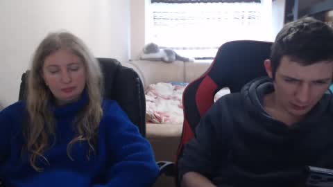 Snapshot of jenisandpeter chatting on February 6, 2025, 10:15 am JenisAndPeter online show from February 6, 2025, 10:15 am