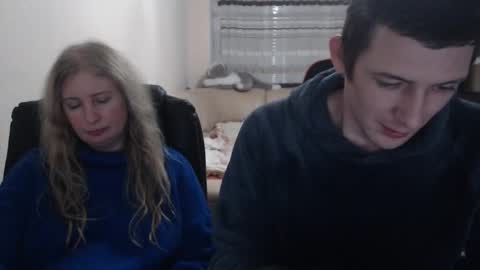 Snapshot of jenisandpeter chatting on February 6, 2025, 7:40 pm JenisAndPeter online show from February 6, 2025, 7:40 pm