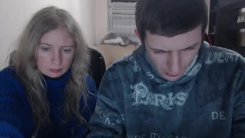 Snapshot of jenisandpeter chatting on February 7, 2025, 8:42 pm JenisAndPeter online show from February 7, 2025, 8:42 pm