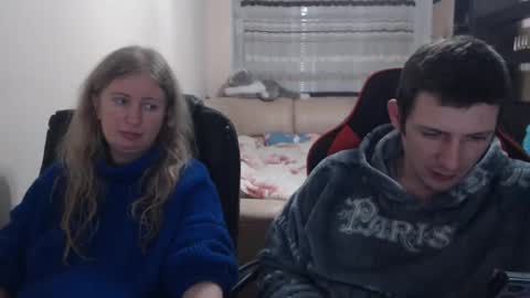 Snapshot of jenisandpeter chatting on February 9, 2025, 5:43 pm JenisAndPeter online show from February 9, 2025, 5:43 pm