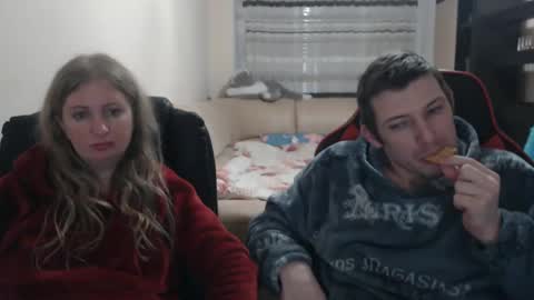 Snapshot of jenisandpeter chatting on February 11, 2025, 4:13 pm JenisAndPeter online show from February 11, 2025, 4:13 pm